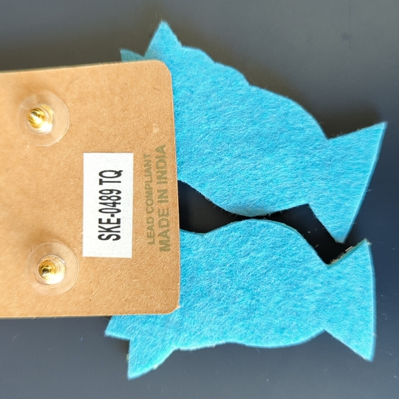 Fun cocktail beaded earrings - Picture 3 of 3